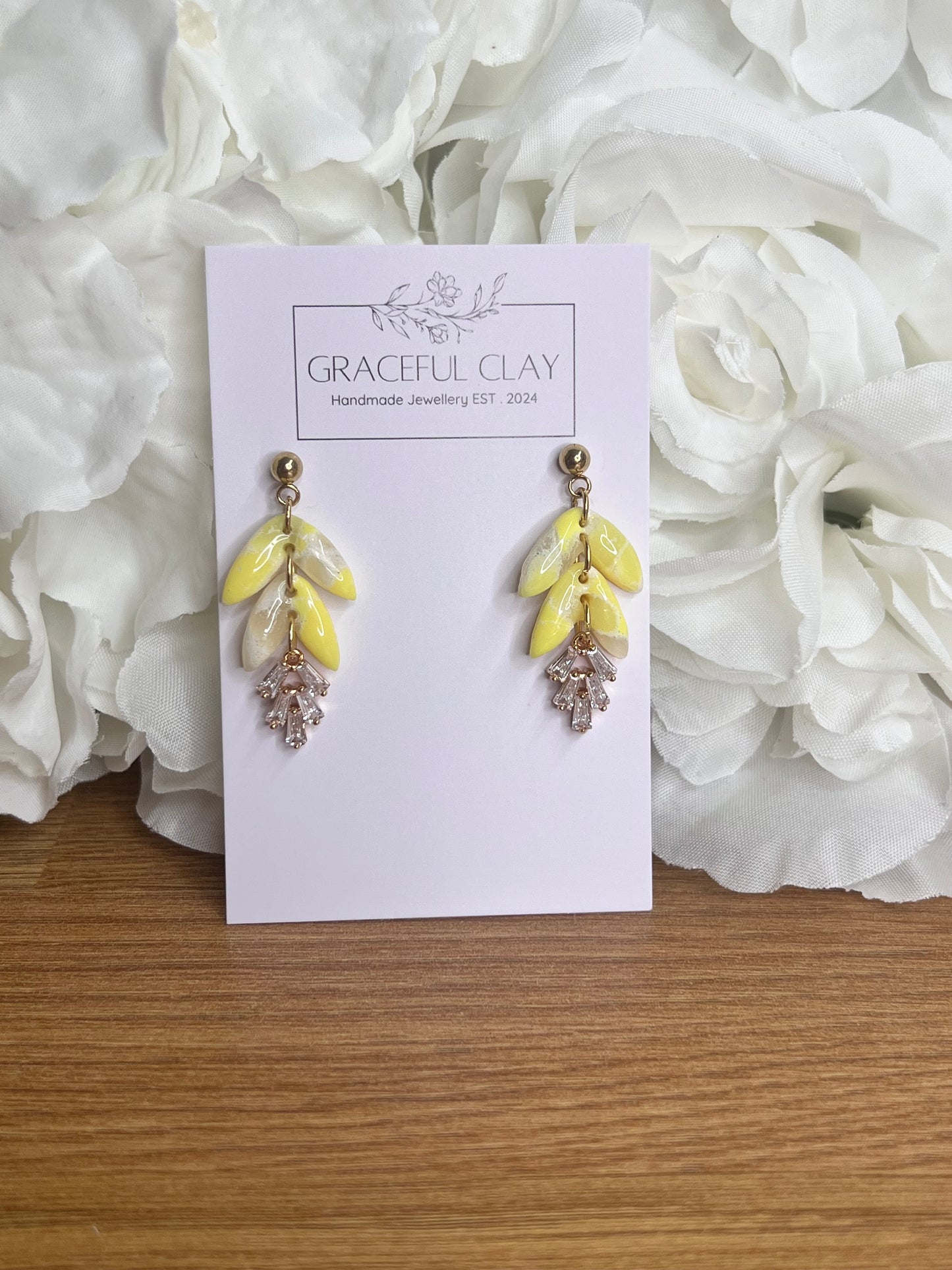 Yellow marble 2 tier dangle
