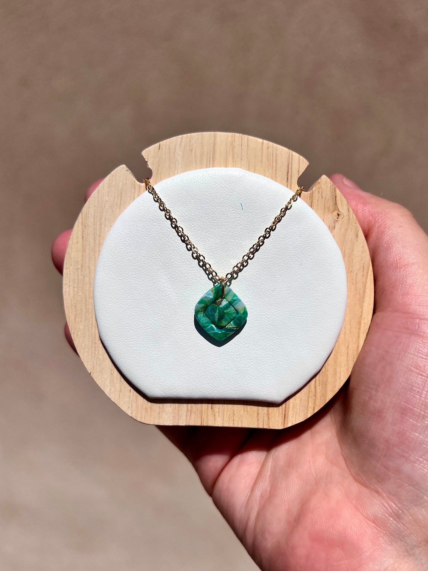 Forest Green gold indented diamond necklace