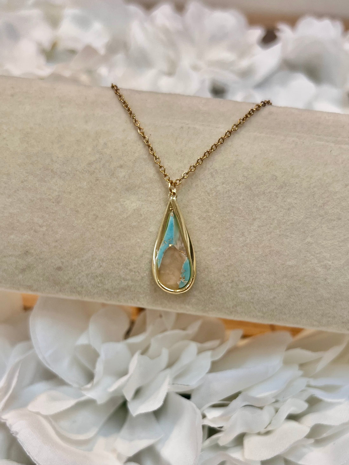 Turquoise large oval necklace
