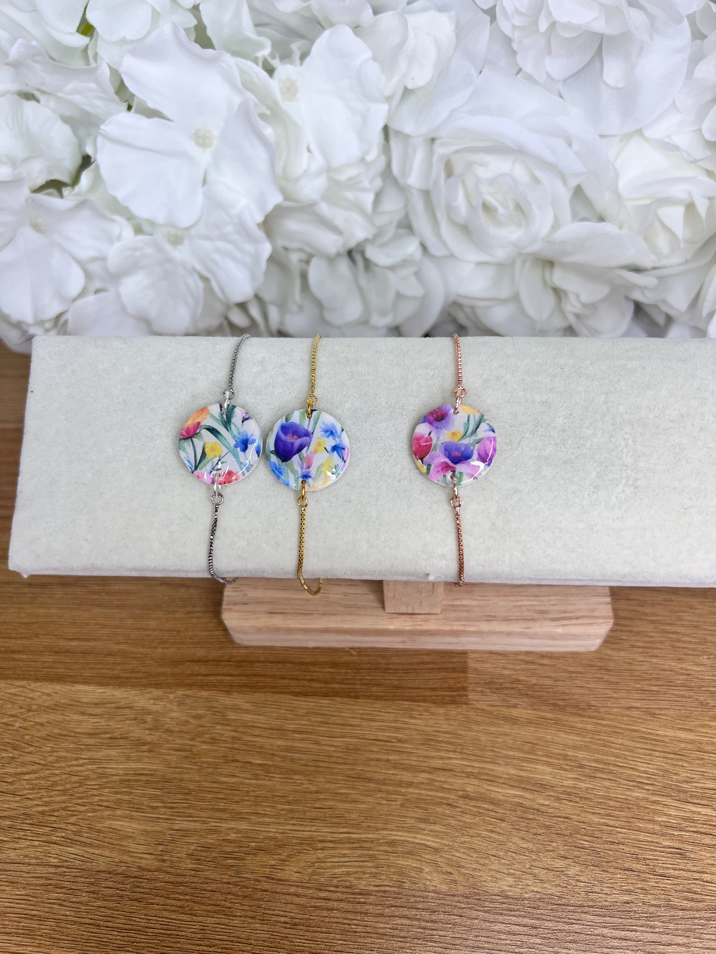 Floral slider bracelet