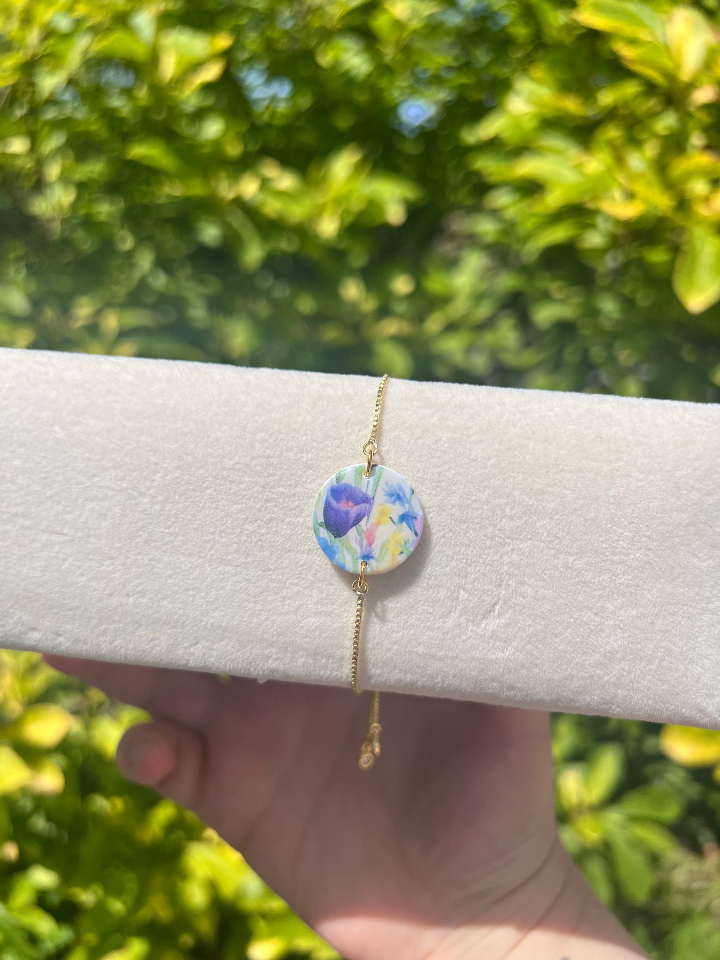 Floral gold slider bracelet