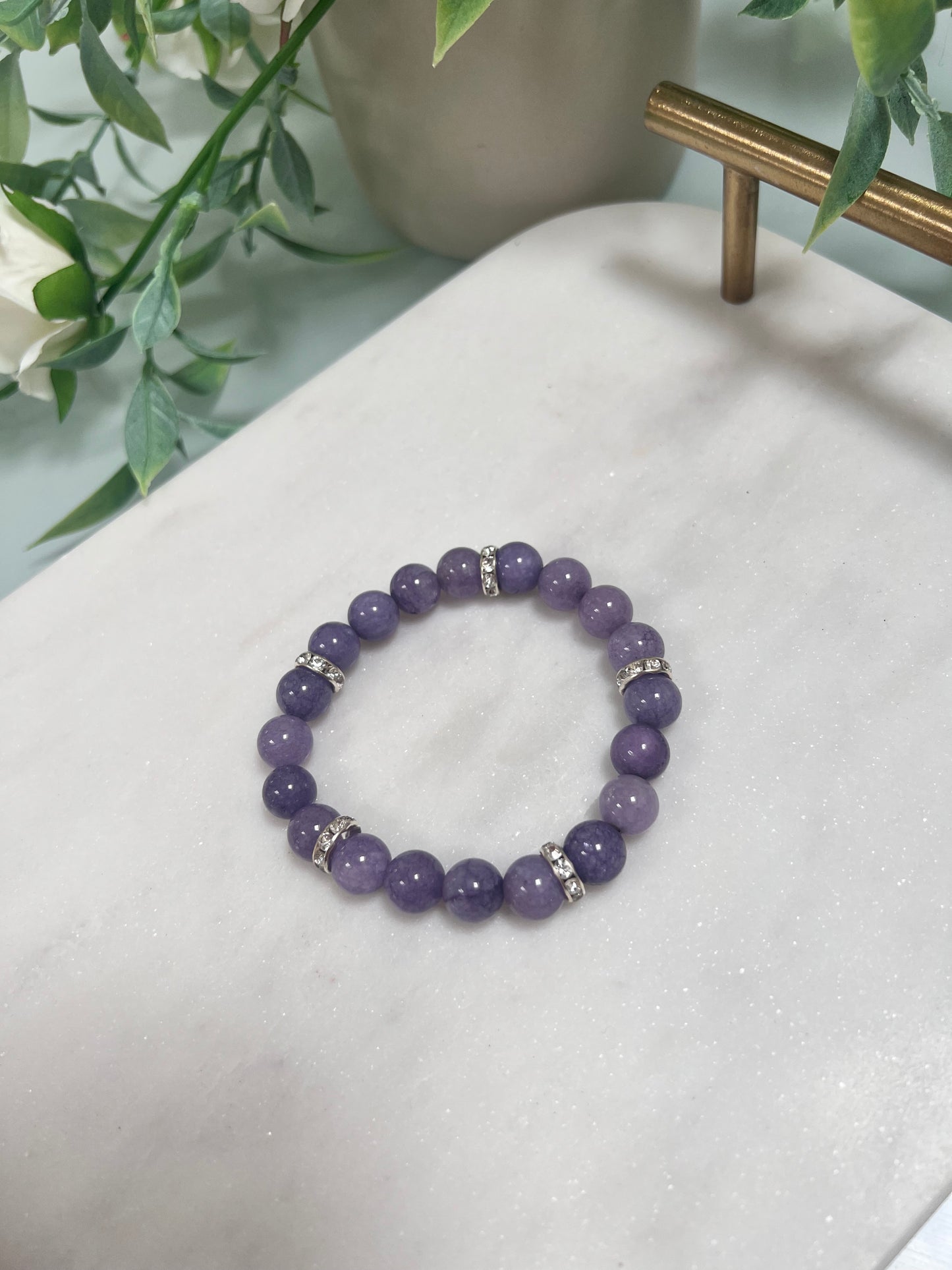 Purple cracked glass beaded stretch bracelet