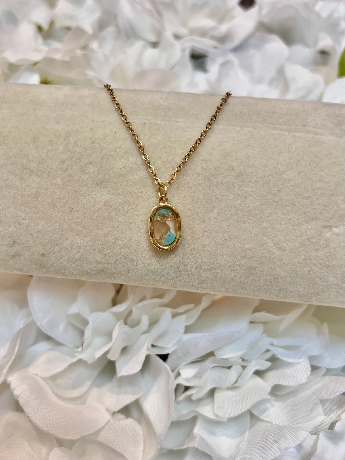 Turquoise oval necklace