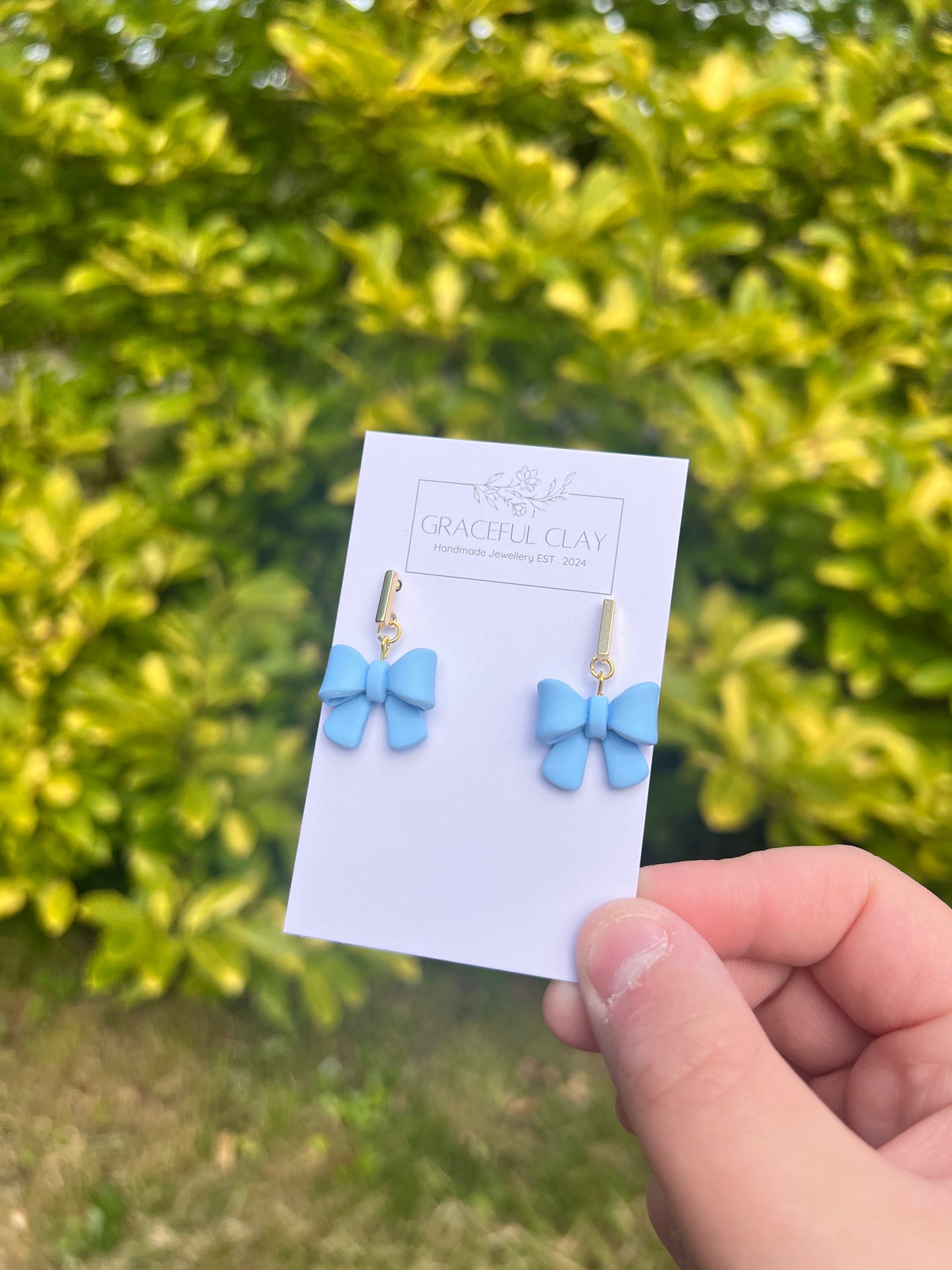Mini bow rectangle studs