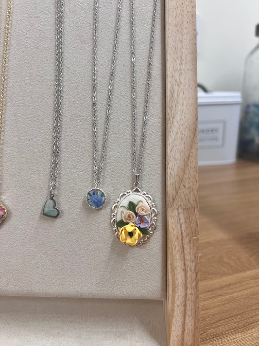 Necklace claim for Hannah