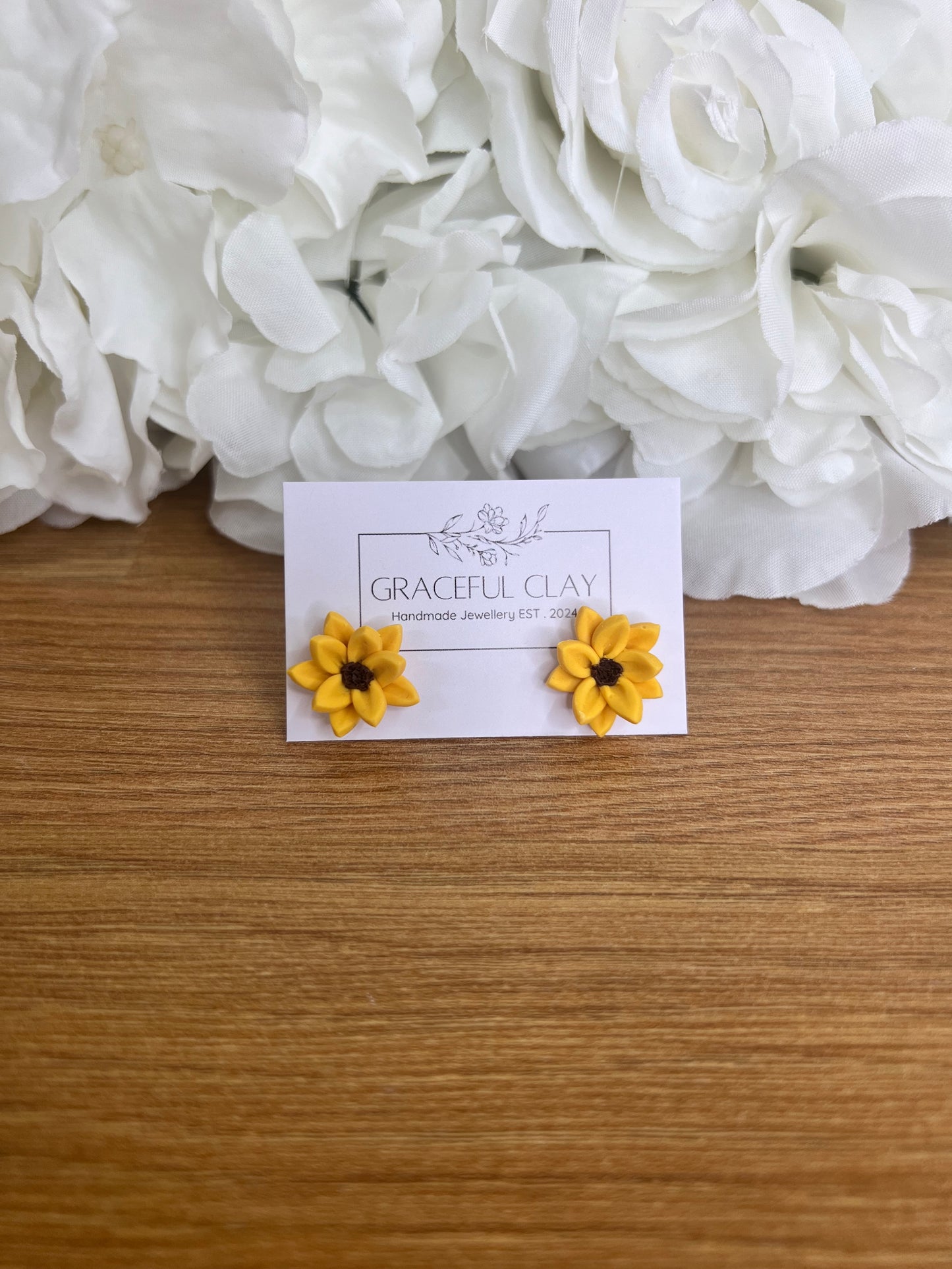 Sunflower studs