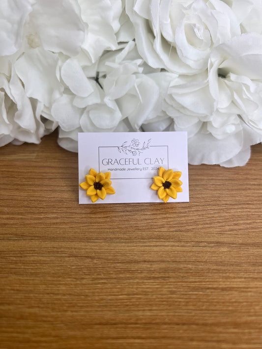 Sunflower studs