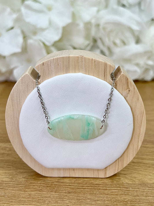 Green marble oval statement necklace