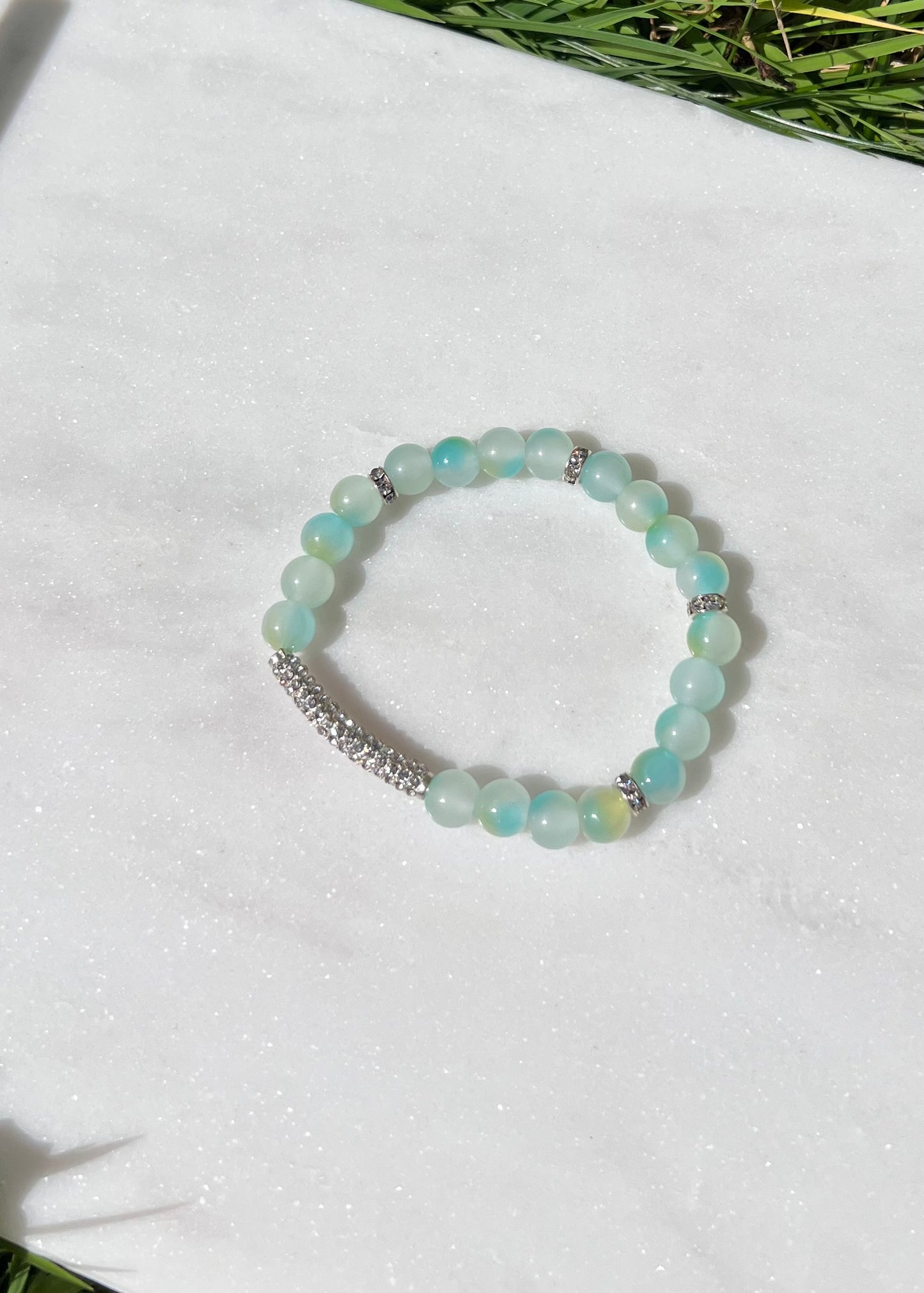 Pastel blue & yellow marble stretch bracelet